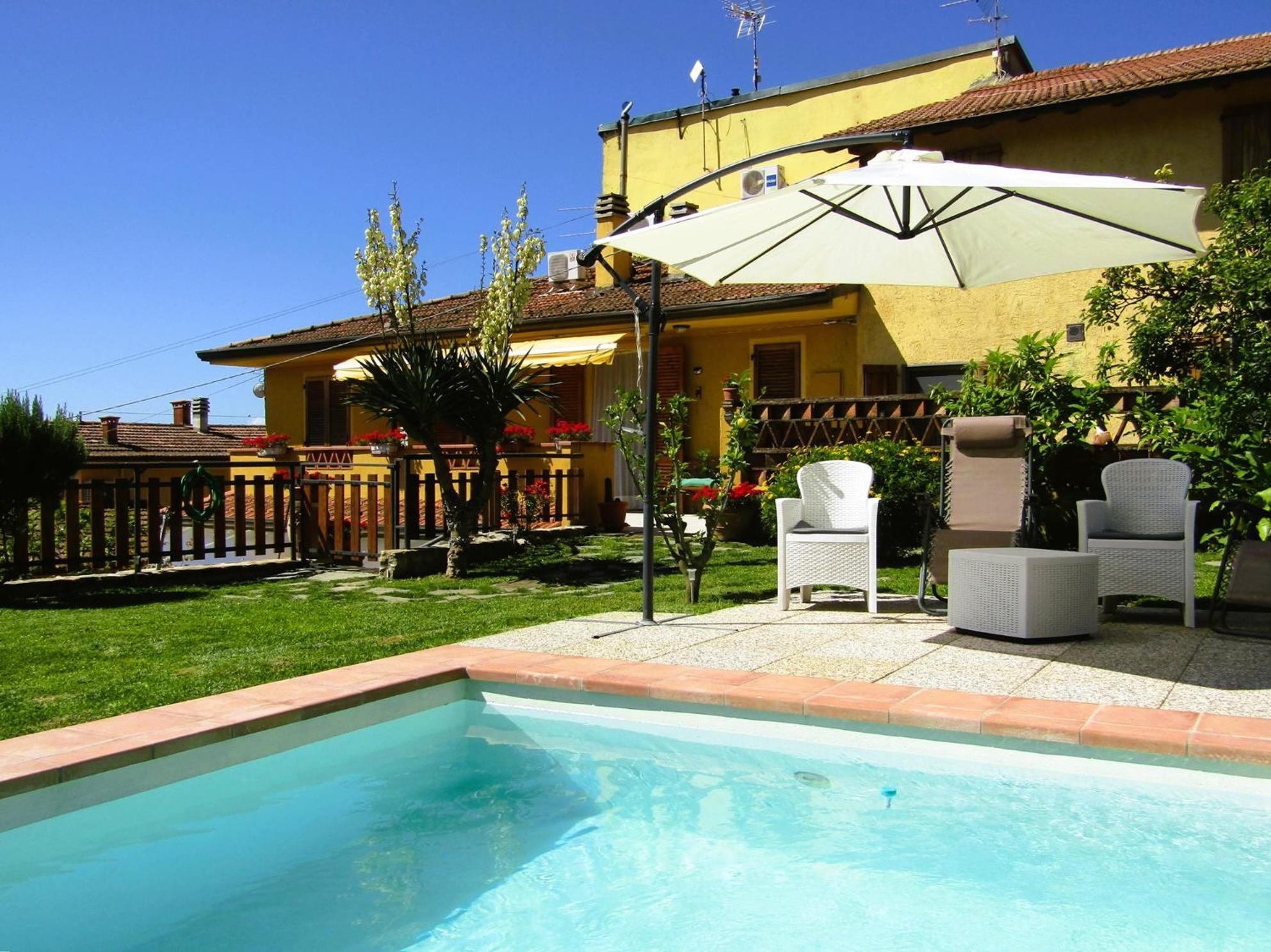 Villa Casina Di Desiree E Aurora Corsanico-Bargecchia Exterior foto